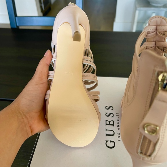 BRAND NEW Guess Taavi Caged Heel - Picture 5 of 6